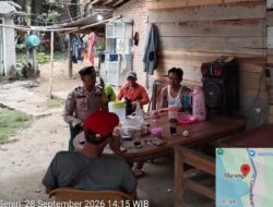Bhabinkamtibmas Polsek Pesisir Selatan Sampaikan Pesan Kamtibmas melalui Patroli Sambang