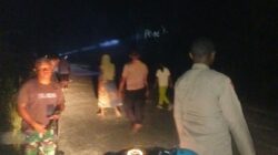 Anggota PNPB Bersama Pos Pol dan Koramil Padamkan Kebakaran di Distrik Moswaren