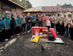Ny. Lavita Syukur, PKK Merangin Salurkan Bantuan untuk Korban Kebakaran di 3 Lokasi